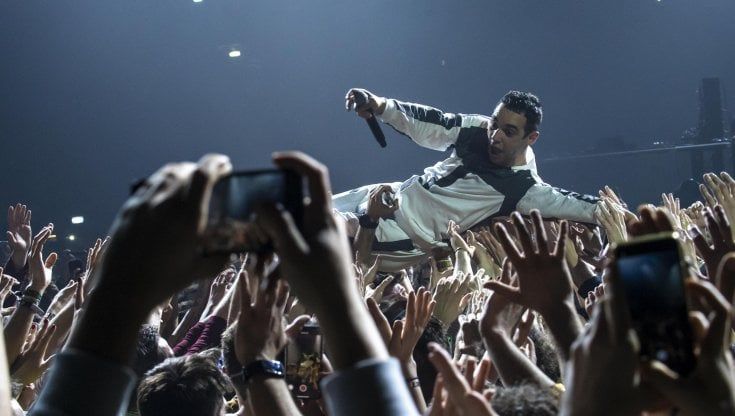 La scommessa di Cosmo: “Farò il primo concerto senza distanziamenti”