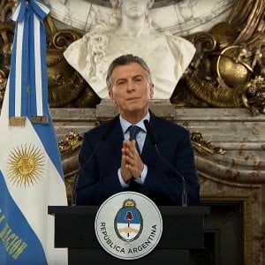 Argentina, Macri lancia il piano di austerità per arginare la crisi del peso