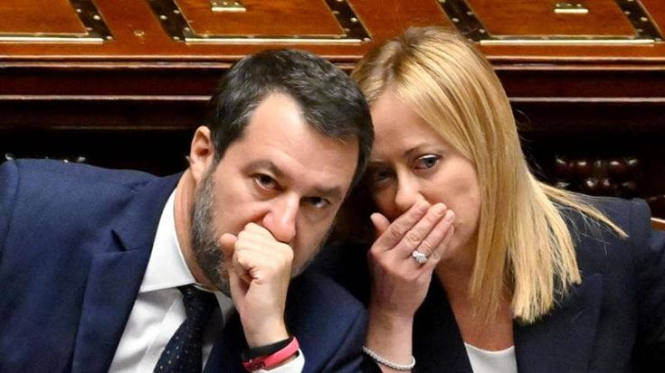 Il governo cerca soldi per la manovra da 25 miliardi: “Tagliamo il monopattino”. Ma il bonus non c’è più