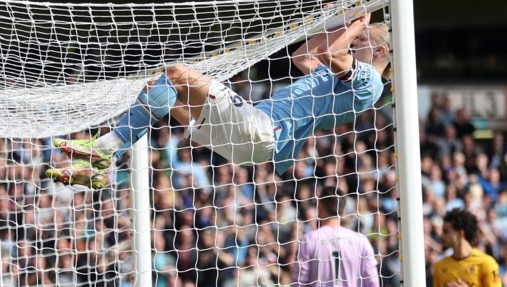 Il Manchester City domina a Wolverhampton: è al comando insieme al Tottenham di Conte