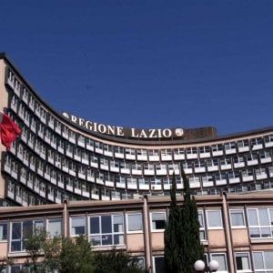 Lazio, Fitch migliora il rating: da F3 a F2. Zingaretti: "Situazione finanziaria ente solida e affidabile"