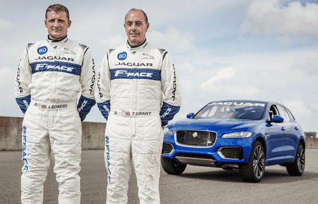 Jaguar F-Pace, su due ruote a Goodwood