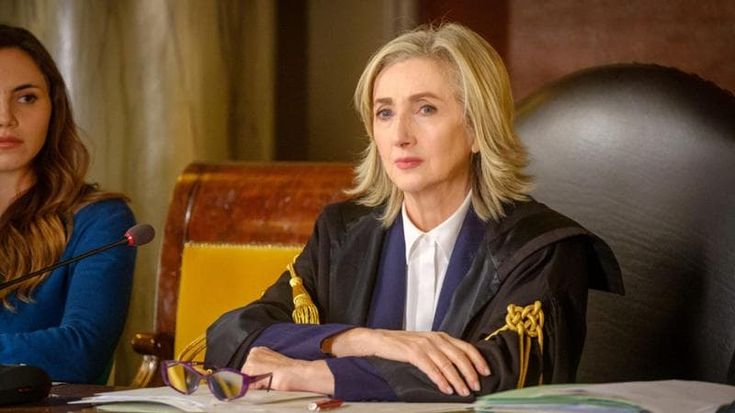 “Libera”, nel tribunale tutto risuona un poco scolastico