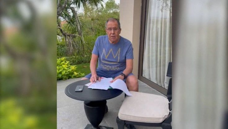 Nell'ospedale dove è stato assistito Lavrov: "Curato in terapia intensiva nel reparto di cardiologia"