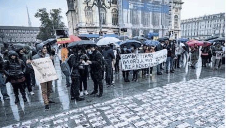 Sarah dall’Iran a Torino per studiare:  “La protesta globale ci scalda il cuore”