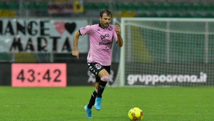 Palermo, campionato finito per Almici. Nessun nuovo positivo dopo i tamponi