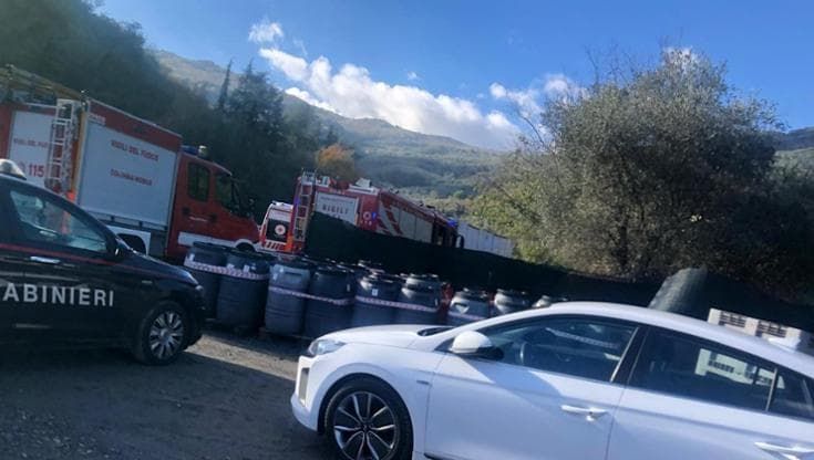 Imperia, travolto dal rimorchio in un oleificio, muore un autotrasportatore di 56 anni