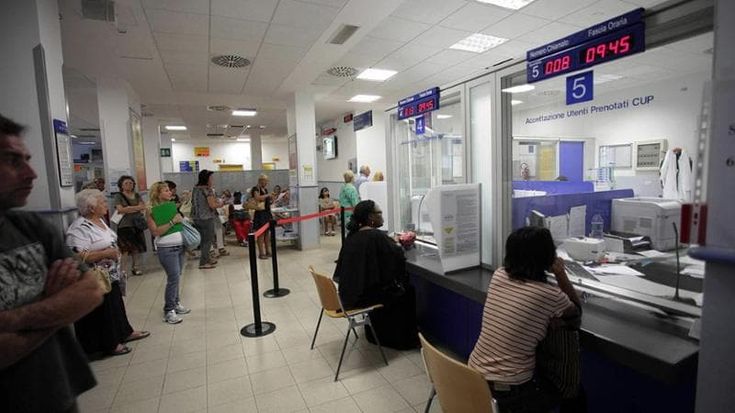 Liste d’attesa infinite per le visite in ospedale: da 7 mesi a oltre un anno