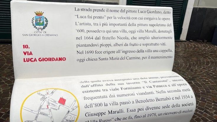 San Giorgio a Cremano: installate 12 panchine letterarie