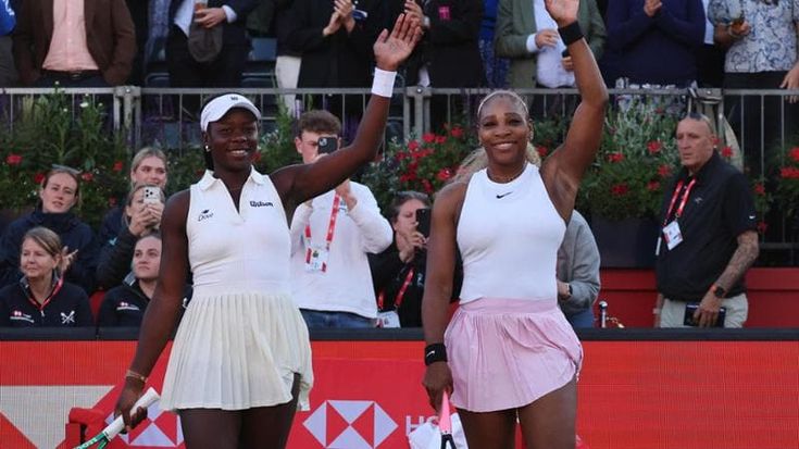 Serena Williams, ritorno vincente dopo quattro anni: esordio ok in doppio al Queen’s