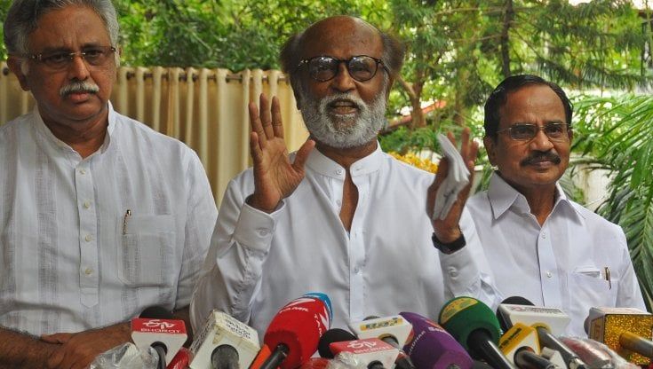 India, la superstar di Bollywood Rajinikanth lancerà un partito