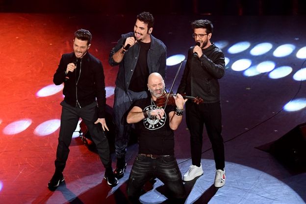 Sanremo, la performance del violinista salentino Alessandro Quarta che ha stregato il Festival 