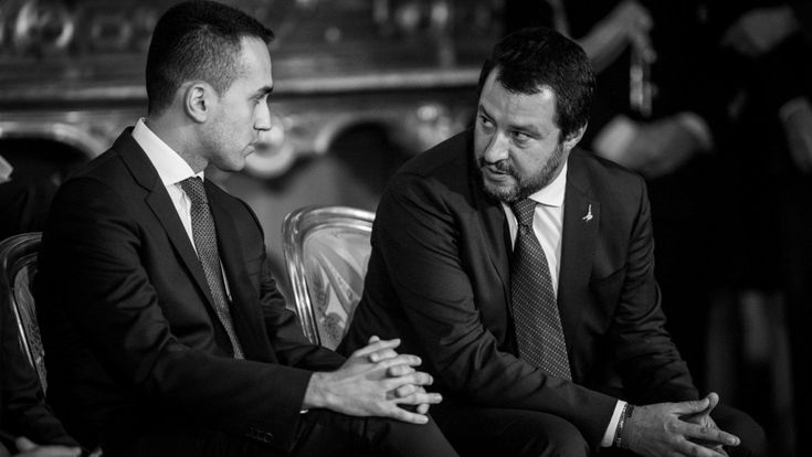 Sanatoria, abusivismo e immigrazione: così si prepara il baratto dei decreti