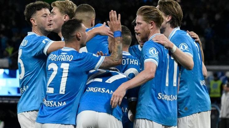 Napoli straripante al Maradona: quattro gol alla Cremonese e forte profumo di Champions