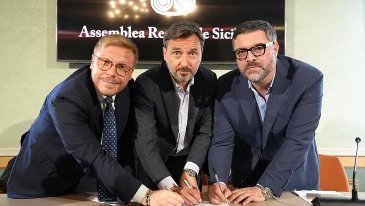 Schifani, depositata la mozione di sfiducia: “Se ne parli prima della finanziaria”