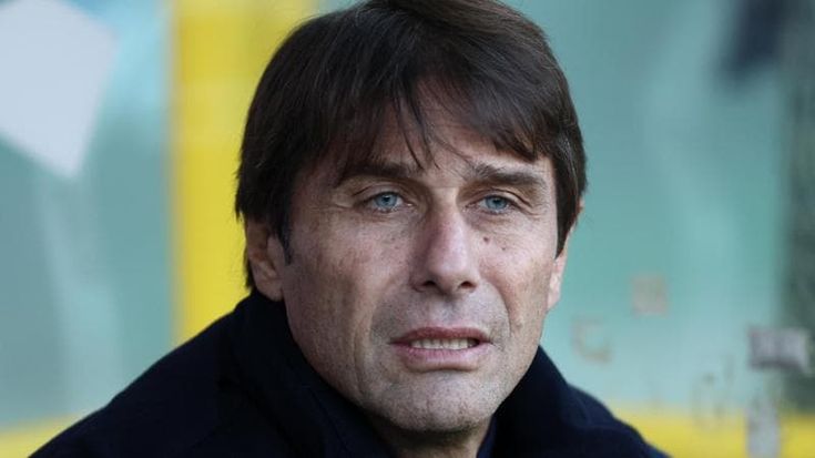 Conte allontana la pressione: "Vincere non è così facile. Con la Lazio spazio a chi ne ha meno”