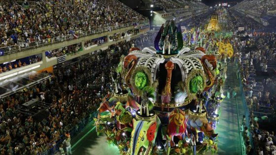 Tutte le emozioni del carnevale di Rio