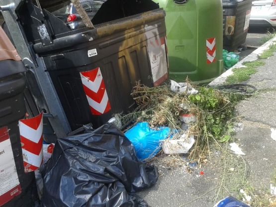 Degrado a Roma, le foto dei lettori / 12