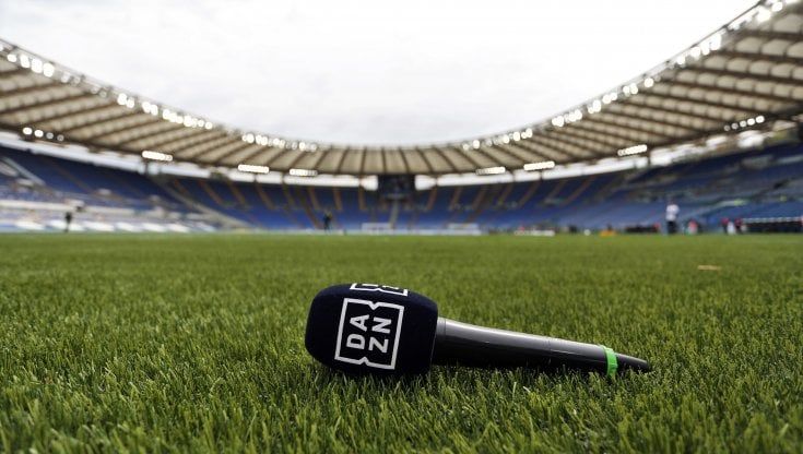 Dazn, sugli indennizzi per Inter-Cagliari e Verona-Lazio l'allerta dei consumatori: "No a limiti temporali e procedure non automatiche"