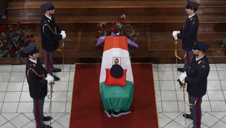 Poliziotto ucciso, il 28enne alla guida del suv: “Disperato”. Giudice dispone custodia in carcere