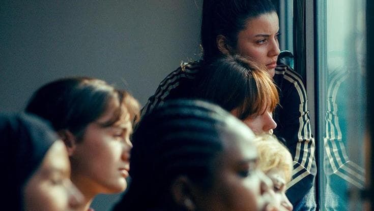 “15/18”, adolescenti, fragilità e voglia di vivere. La recensione