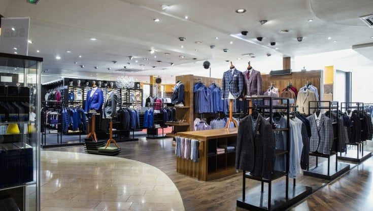 Consumi in frenata, gennaio chiude a -25,1% rispetto al pre-pandemia. In forte caduta il settore abbigliamento e accessori