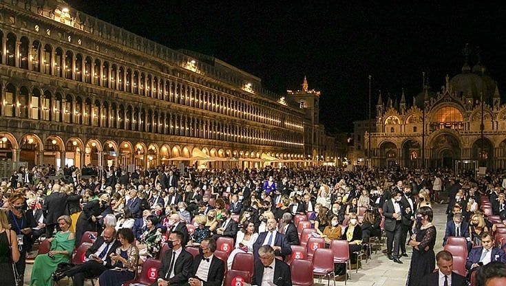 Premio Campiello, a Bari in anteprima nel castello i cinque finalisti. "Con loro apriremo il Lungomare di libri 2023"