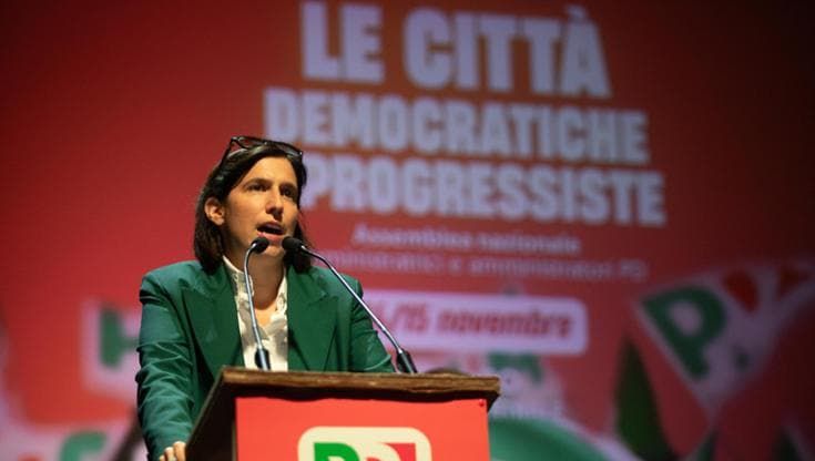 Elezioni, Schlein e Bonaccini in Puglia: l’ultima sfida dei leader del Pd contro l’astensionismo
