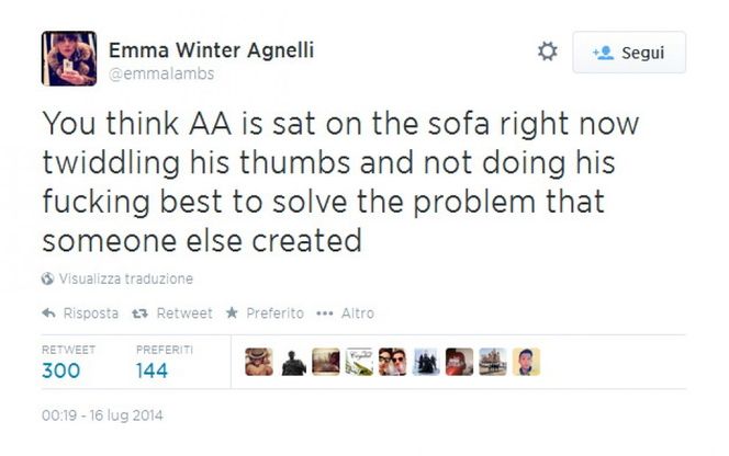 Lo sfogo su Twitter della signora Agnelli: "Andrea non si gira i pollici sul divano"