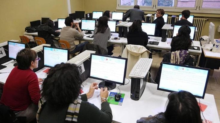 Iscrizioni a scuola, ancora primato dei licei. Scientifico in testa, poi linguistico
