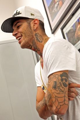 Emis Killa: "Moreno? Lo rispetto<br />ma non collaborerei con lui"