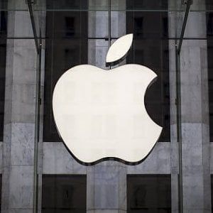 Apple lancia la sfida a Netflix: un miliardo di dollari per produrre film e serie tv