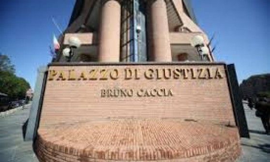 La protesta dei giudici onorari: "Fermiamo i processi"