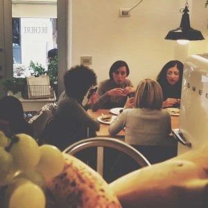 Si mangia americano nella gastronomia "shabby chic" di Asti