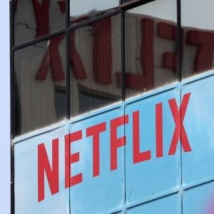Netflix guadagna altri 8,3 milioni di abbonati. "Ma il 2020 sarà difficile"