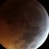 Il sasso che ha bucato la Luna