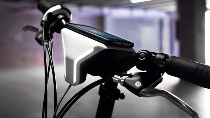 Bici smart e mini robot: l'Italia vince al Ces