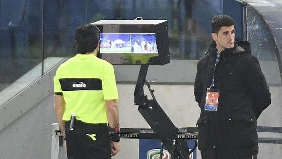 Champions, Uva frena sul Var: ''Ci vorranno anni''