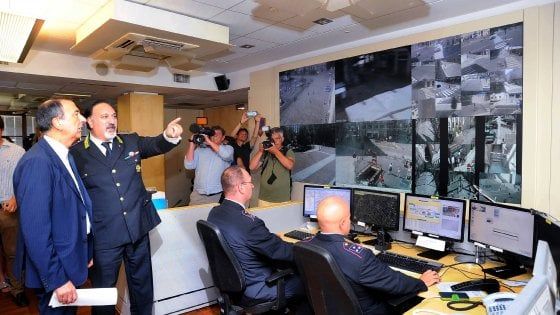 Milano, Sala: "Per gestire l'ondata di profughi servono i fondi dell'Unione europea"