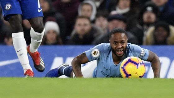 Manchester City, Sterling contro i media britannici: "Alimentano il razzismo"
