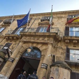L'esercito? Sì, ma per sconfiggere la burocrazia regionale