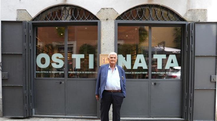 Tra i libri di Ostinata, la biblioteca di quartiere dono del filantropo: un rifugio aperto per chi ama leggere