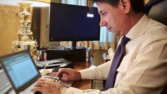 Governo, alle 19,30 la fiducia al Senato. Conte: "Reddito cittadinanza e Ue più equa"