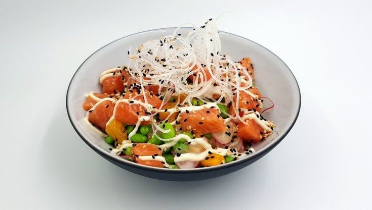 In Italia è pokè-mania: il food trend del momento vale 98 milioni di euro nel nostro Paese