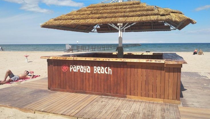 Romagna, musica negli stabilimenti e business del tramonto: così le discoteche si reinventano