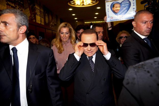 Milano, l'uveite si aggrava: Berlusconi ricoverato