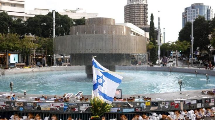 Netanyahu: “È un’ipocrisia”. E nelle città c’è sgomento: “Noi ci stiamo solo difendendo”