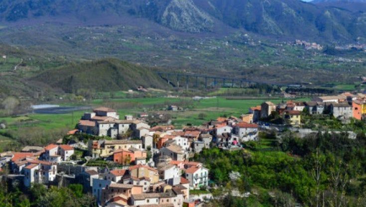 Covid: in Irpinia sindaco vieta a over 70enni di uscire da casa
