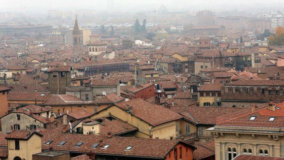 Bologna in deflazione, prezzi giù dello 0,7%