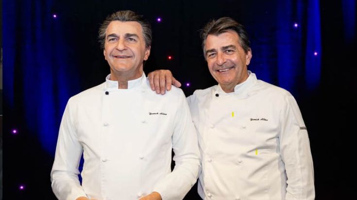 Yannick Alléno entra al museo: ecco la statua del super chef